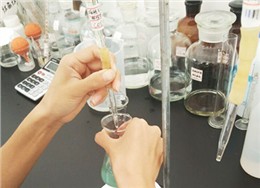 滇池人家化验取样